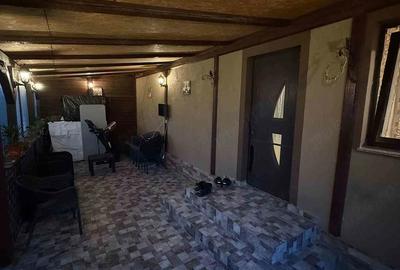 Casă cu Teren 303 Mp în Poarta Albă - 5