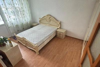 Apartament cu 4 camere decomandat în Central - 3