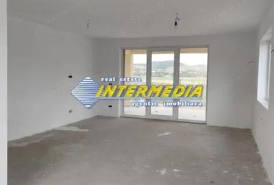 Casă cu 4 camere cu Teren 504 Mp în Micești - 4