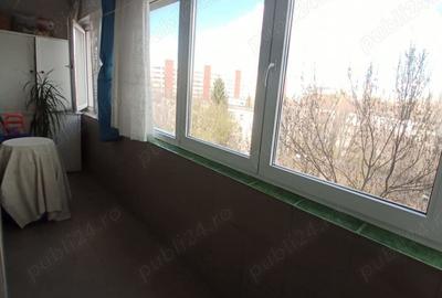 Apartament cu 3 camere decomandat în Berceni - 2