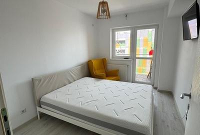 Apartament cu 3 camere decomandat, mobilat în Theodor Pallady