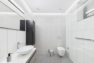 Casă cu 6 camere semidecomandat cu Teren 448 Mp în Central