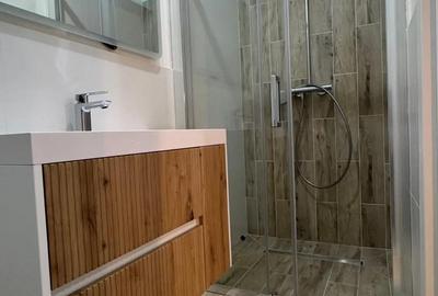 Casă cu 5 camere cu Teren 250 Mp în Central - 4