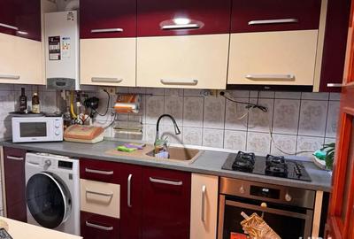 Apartament cu trei camere de vanzare - 5