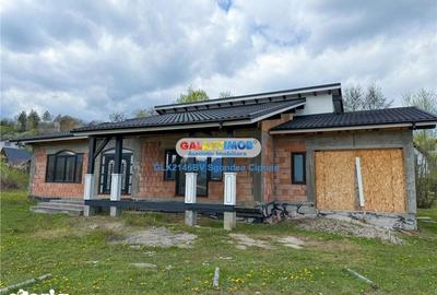 Casă cu 6 camere cu Teren 1077 Mp în Central - 3