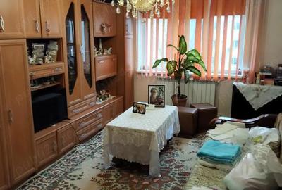 Far - Apartament 3 camere - 1