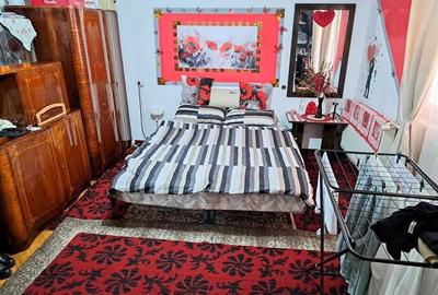 Casă cu 3 camere cu Canalizare în Central - 6