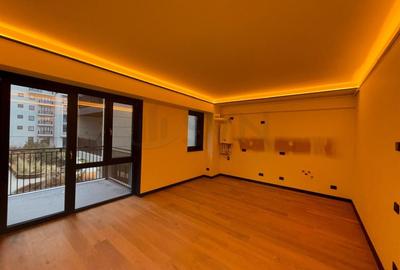 Apartament cu 3 camere semidecomandat în Central - 5