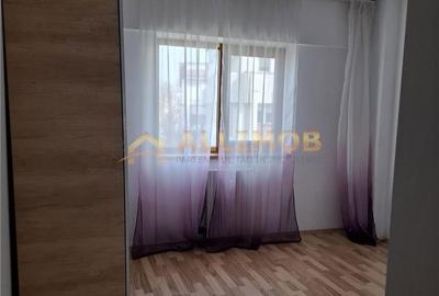 Apartament cu 3 camere, mobilat în 9 Mai - 5