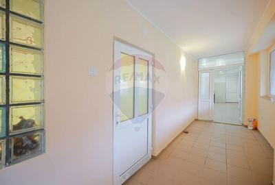Casă cu Teren 3474 Mp în Sânnicolau Român - 11