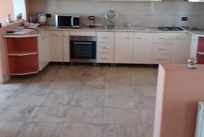 Casă cu 5 camere cu Teren 1600 Mp în Nădab - 13
