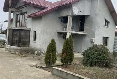 Casă cu 4 camere cu Teren 1590 Mp în Poșta Câlnău