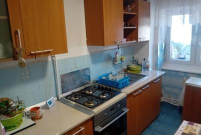 Apartament cu 3 camere decomandat în 1 Mai - 6