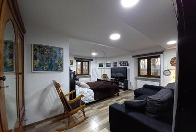 CENTRAL - 3 CAM - DECOMANDAT - 2BAI - RENOVAT - ZONA DEOSEBITA- - 4