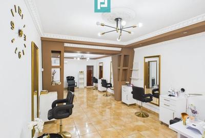 Casă cu spațiu comercial Arad, calea Aurel Vlaicu - 2