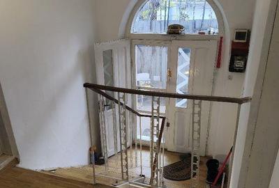 Casă individuală cu 5 camere cu Teren 100 Mp în Central - 4