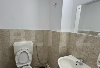 Spațiu comercial, de 90 mp, în 22 Decembrie