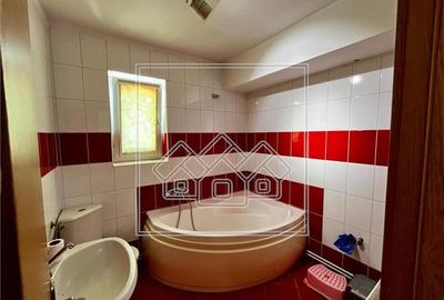 Ap cu 2 camere, 45 mp utili, pod - Zona Strand - 4
