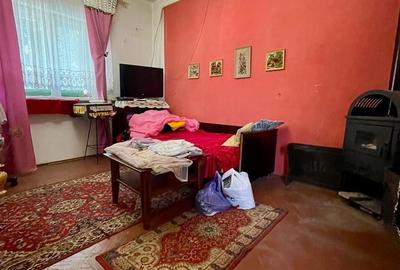Casă individuală cu 3 camere cu Teren 3125 Mp în Est - 3