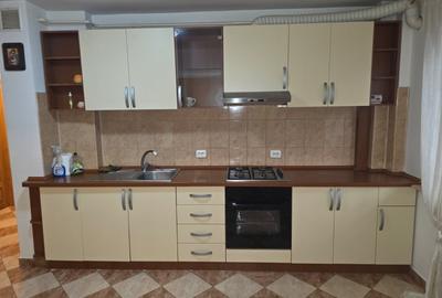 Apartament cu 3 camere decomandat în Găvana - 1
