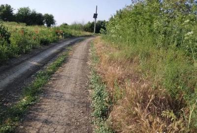 Teren de 2500 mp, în Tuzla