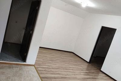 Apartament cu 3 camere decomandat în Central - 1