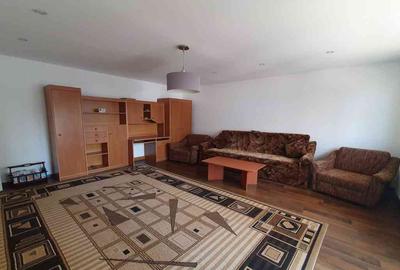 Apartament cu 2 camere decomandat, mobilat în Tractorul - 12