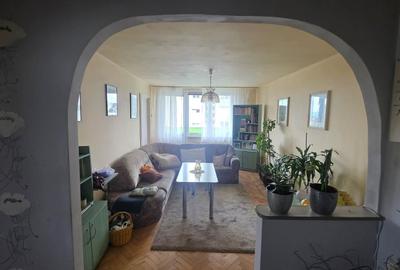 Apartament cu 2 camere semidecomandat în Semicentral - 2