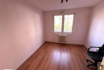 Apartament cu 3 camere decomandat în Carpați 1 - 6