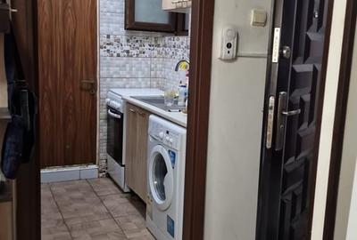 Apartament cu 2 camere decomandat în P-ța Unirii