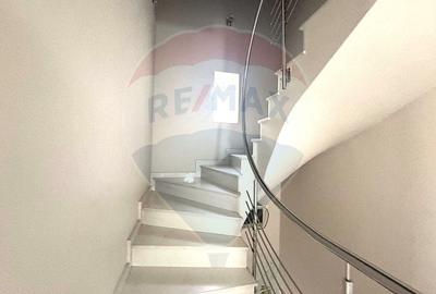 Casa / Vila spatioasa de inchiriat - Militari, zona Moinesti - 17