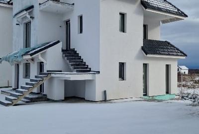 Apartament 2 camere 54 mpu.  plus balcon, parcare, bloc tip vilă, etaj 1 și 2 - 1