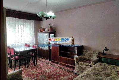 Apartament cu 2 camere decomandat, mobilat în Apărătorii Patriei - 3