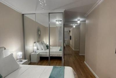 Apartament cu 3 camere semidecomandat în Theodor Pallady