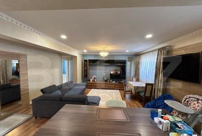 Apartament de vanzare, cu 4 camere, 100 mp, zona Oasului