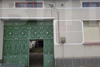 Casă cu 4 camere în Central - 2