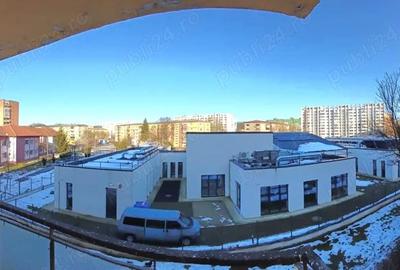 Apartament cu 2 camere semidecomandat în Micro I - 7