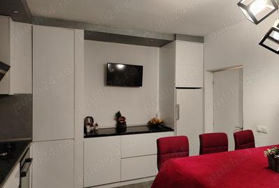 Casă cu 4 camere cu Teren 471 Mp în Central - 1