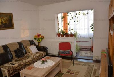 Apartament 4 camere,decomadat,2 bai - zona Tractorul - 4