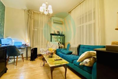 Apartament cu 4 camere semidecomandat, mobilat în Calea Călărașilor