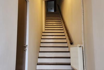 Spațiu comercial, de 140 mp, în P-ța Ovidiu - 2