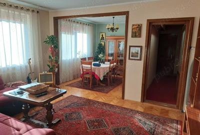 Cartier Sasar apartament 4 camere, balcon, etaj 3 - 2