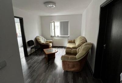 Apartament cu 4 camere in complexul studentesc - 3