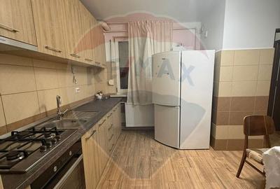 Apartament cu 3 camere decomandat, mobilat în Central - 2