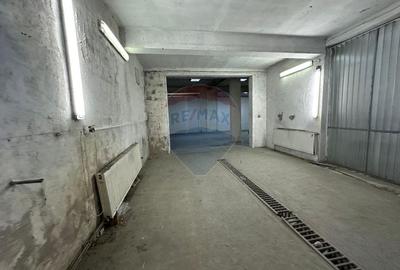DE INCHIRIAT- strada M. Eminescu - 5