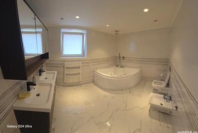 Apartament cu 3 camere decomandat în Central - 6