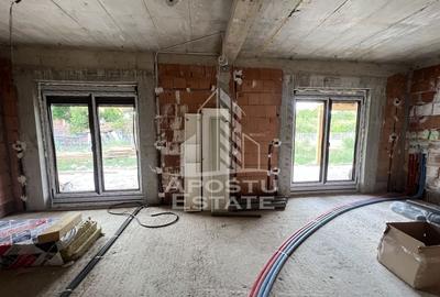 Vila insiruita cu suprafata generoasa aproape de centru orasului