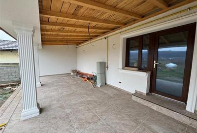 Vila deosebita Parter + Mansarda de vanzare in Odobesti - 9