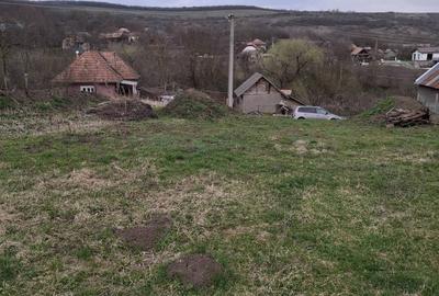 Teren de 1740 mp, în Central - 1