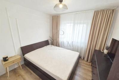 Apartament cu 3 camere decomandat, mobilat în Complex Studențesc